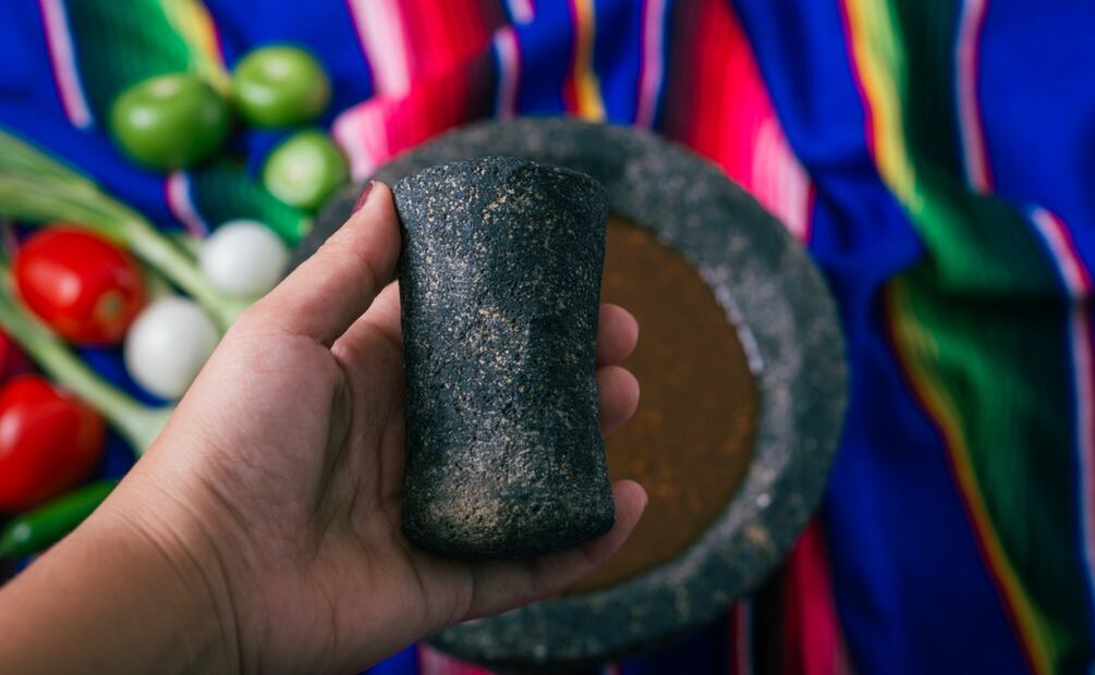 Prepara una salsa molcajeteada con 4 ingredientes. Foto: Istock
