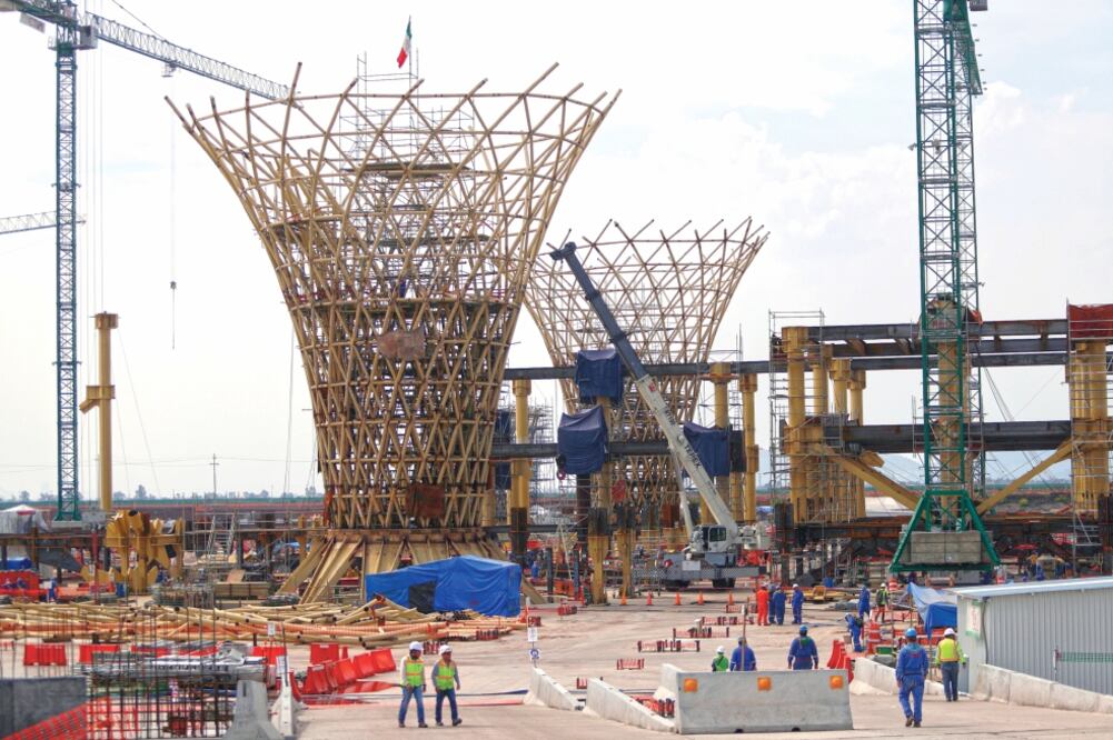 Contexto. La emisión del bono se da en un entorno en el que se canceló el nuevo aeropuerto y el gobierno recompró mil 800 mdd a inversionistas. Foto: ARCHIVO EL UNIVERSAL