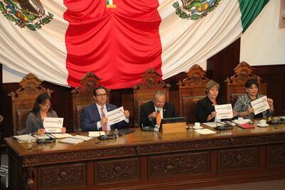 Quitan fuero a servidores de Coahuila, incluido el gobernador