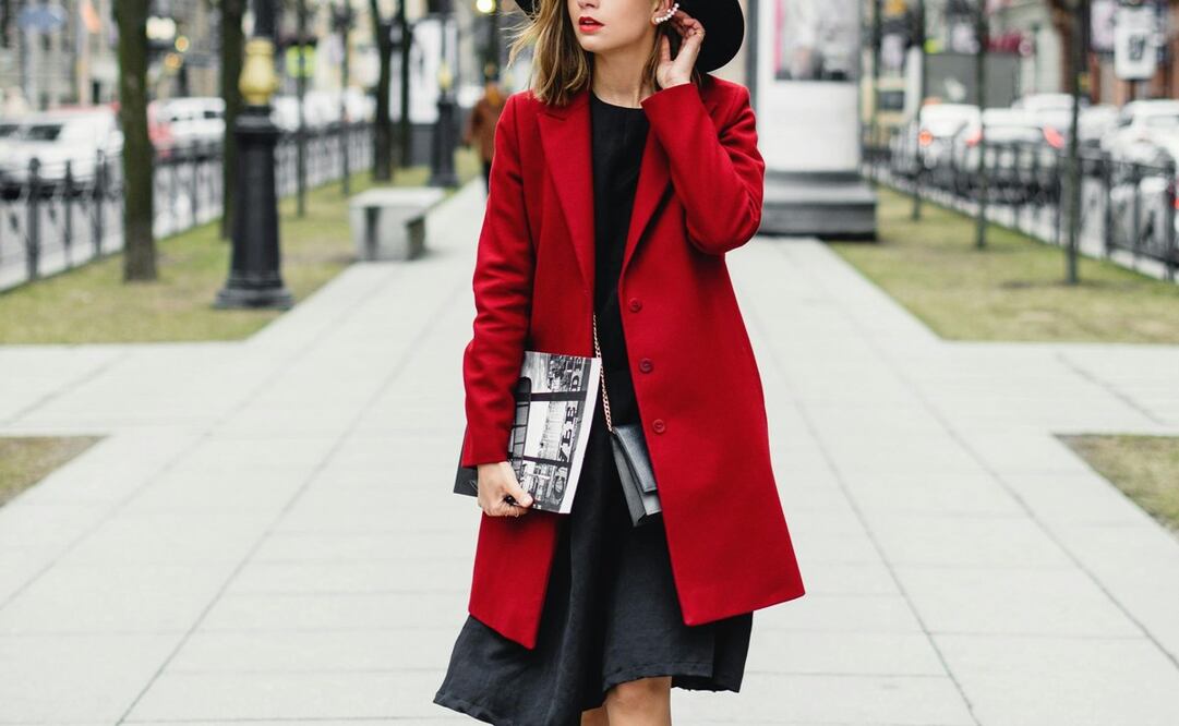 El secreto para lucir un abrigo está en elegir la talla adecuada. Foto: Pexels
