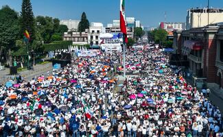 Delfina Gómez reúne a 60 mil personas en Tlalnepantla; respaldan a Sheinbaum durante informe por aniversario de su triunfo