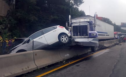 Carambola afecta circulación en la México-Toluca