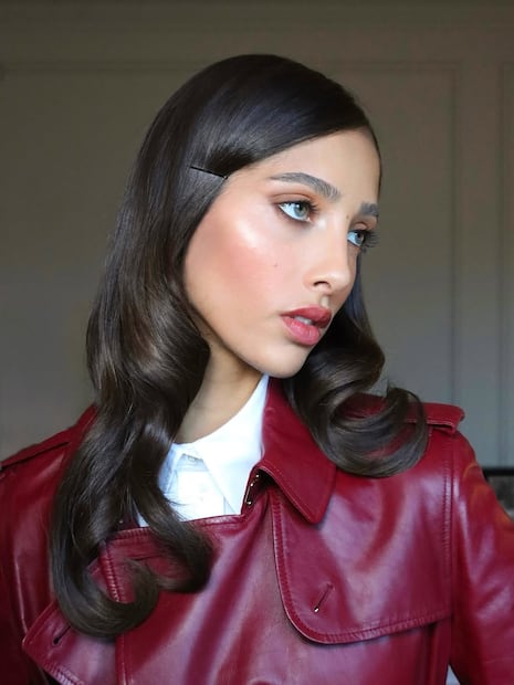 Técnica de blush draping para un efecto lifting natural. Foto: Instagram @nikki_makeup