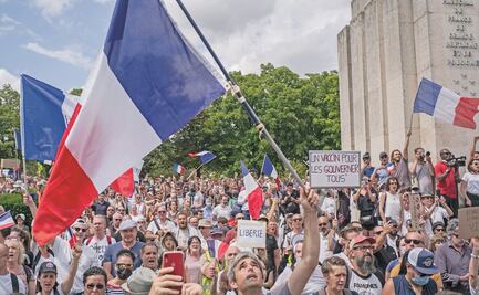 Parlamento francés aprueba pase de vacunación a partir de los 16 años