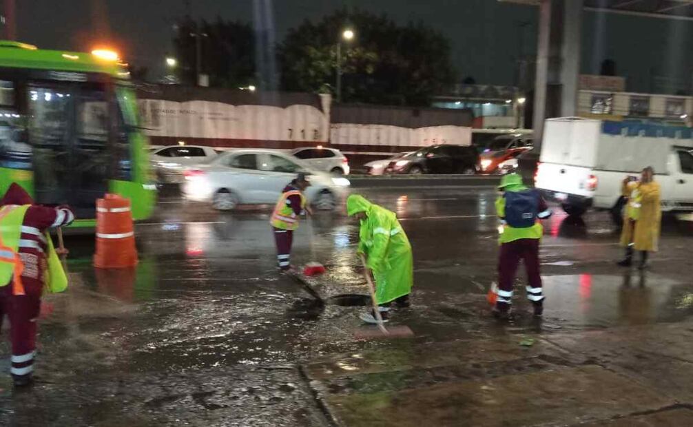 Operativo Tlaloque en Iztapalapa por lluvias del 3 de septiembre de 2025. [Foto: @SOBSECDMX]