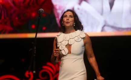 Blanca Guerra se retira enojada de foro de Televisa