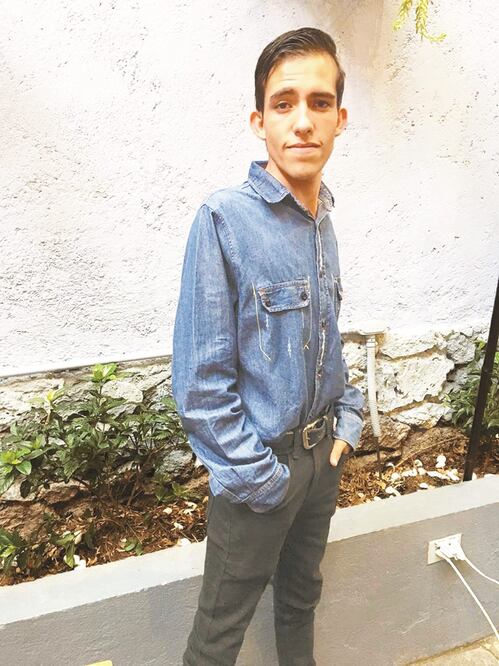 Papel. Interpreta a Moloteco, un huérfano que desea ser payaso. Foto/CÉSAR HUERTA. EL UNIVERSAL