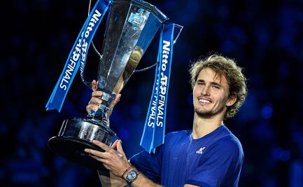 Alexander Zverev derrota a Medvedev y se corona en las ATP Finals 