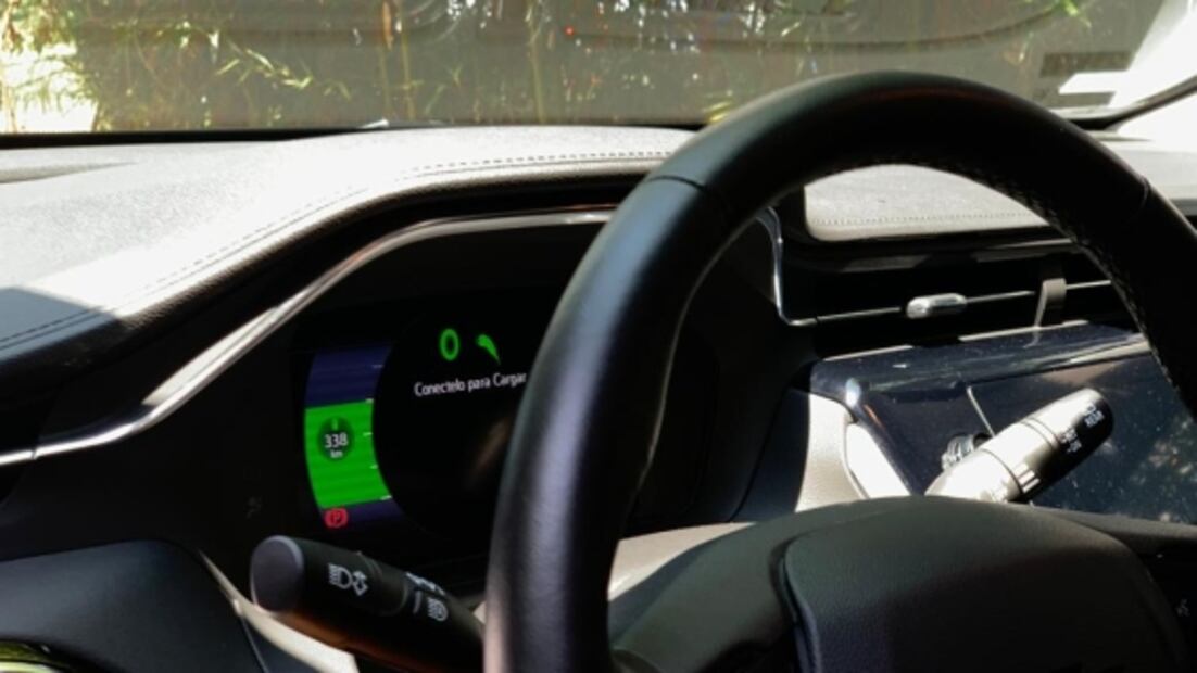 Primer contacto: Chevrolet Bolt EUV 2022, un paso a la electrificación