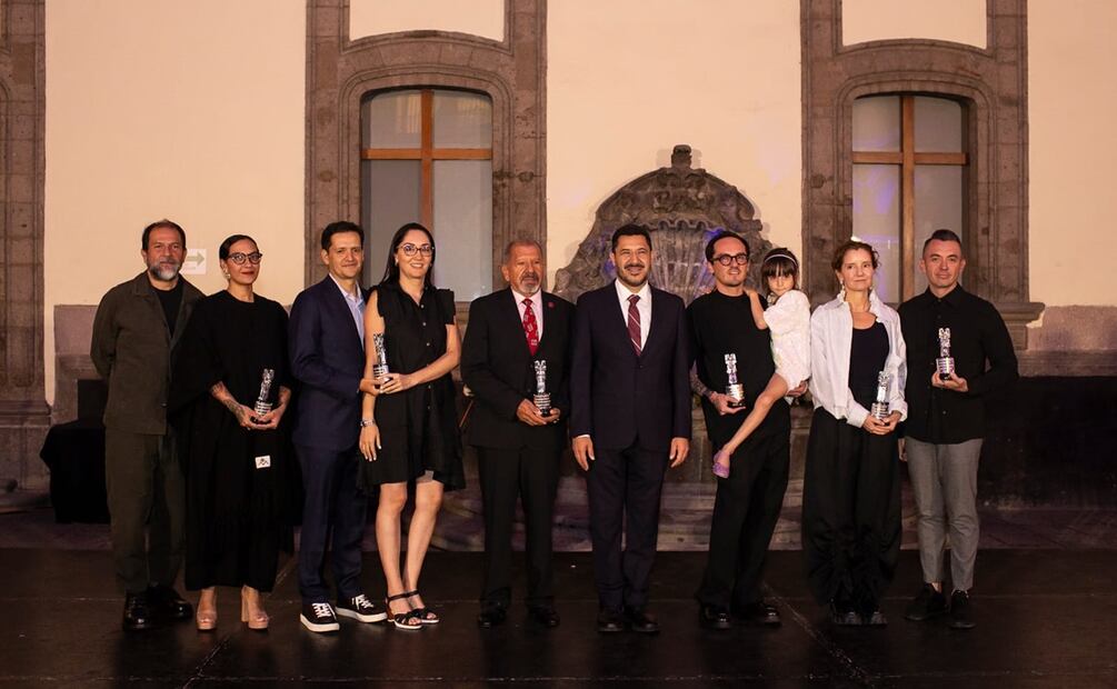 Chefs galardonados por el gobierno de la CDMX. Foto: Esteban Torreblanca / El Universal