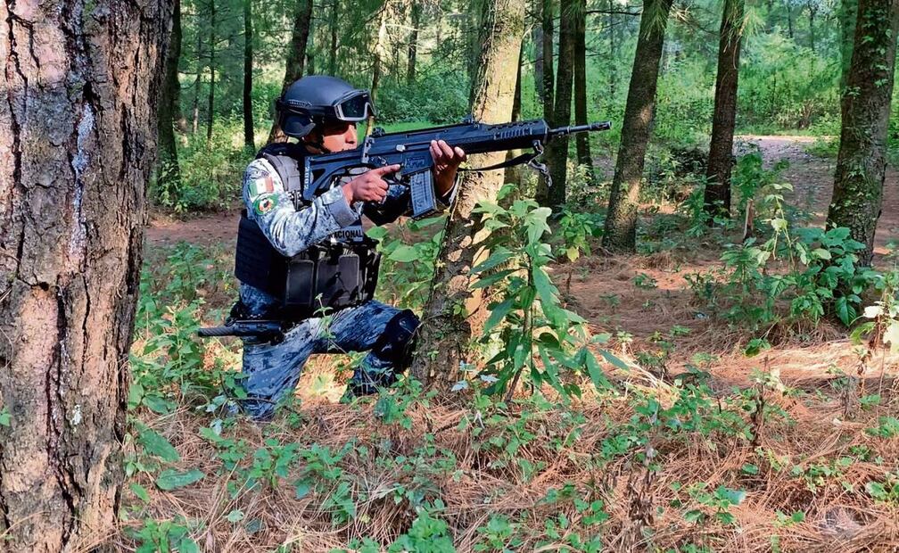 En el Parque Nacional Izta-Popo, los elementos perfectamente equipados están atentos para responder a acciones de tala clandestina en la serranía de los municipios mexiquenses de Amecameca, Ecatzingo y Tlalmanalco. Foto: Alberto González / EL UNIVERSAL