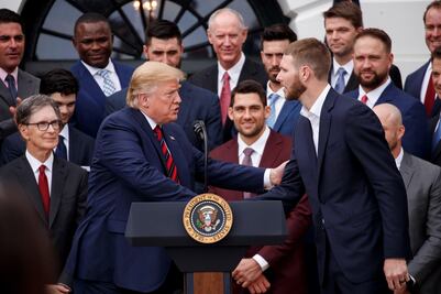 Donald Trump recibe a los Nationals en la Casa Blanca