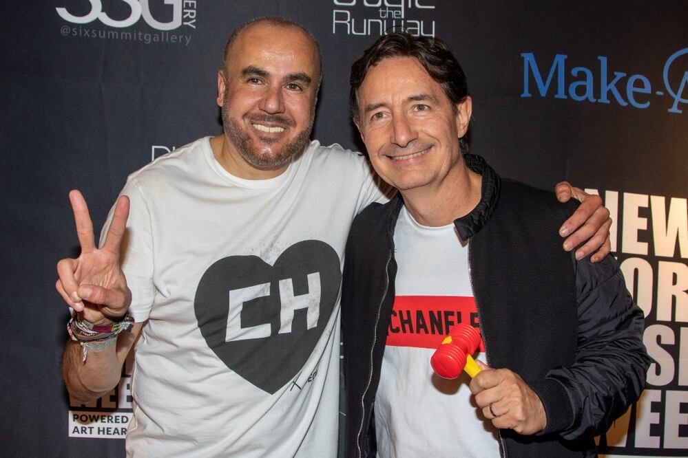 La colección se inspira en el icónico personaje de Roberto Gómez Bolaños, El Chapulín Colorado Foto: EFE