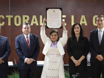 Tribunal Electoral de CDMX entrega constancia de validez para la Jefatura de Gobierno a Clara Brugada