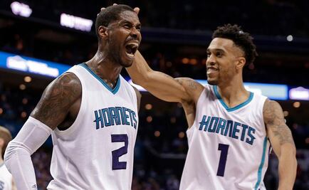 Charlotte iguala la serie