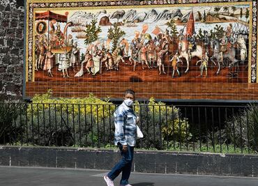 ¿Qué es la "pensión Moctezuma" y cómo es que ayuda a rastrear a los herederos del tlatoani?