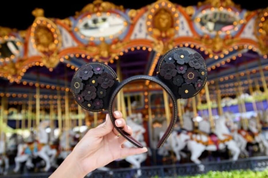 Lanzan orejas de Mickey Mouse diseñadas por firmas de lujo