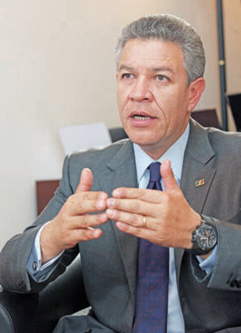 El presidente de la Comisión de Energía, David Penchyna (PRI), dijo que el único cambio a la minuta enviada por los diputados hace referencia a un mecanismo de flexibilidad (Especial)