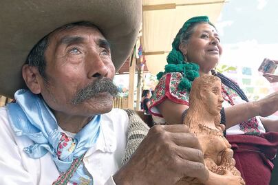 Artesano invidente de Oaxaca conquista EU con sirenas