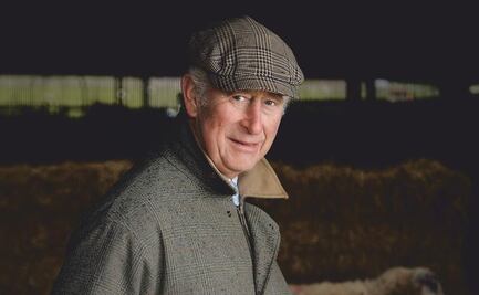 Conoce el perfume favorito del rey Carlos III, según el príncipe Harry