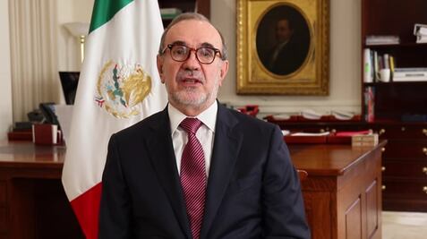 Carlos Sada refrenda compromiso para apoyar a mexicanos en EU