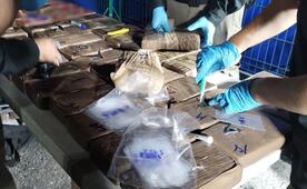 Marina asegura bultos con cocaína en recinto portuario de Manzanillo, Colima; suman más de 200 kilos