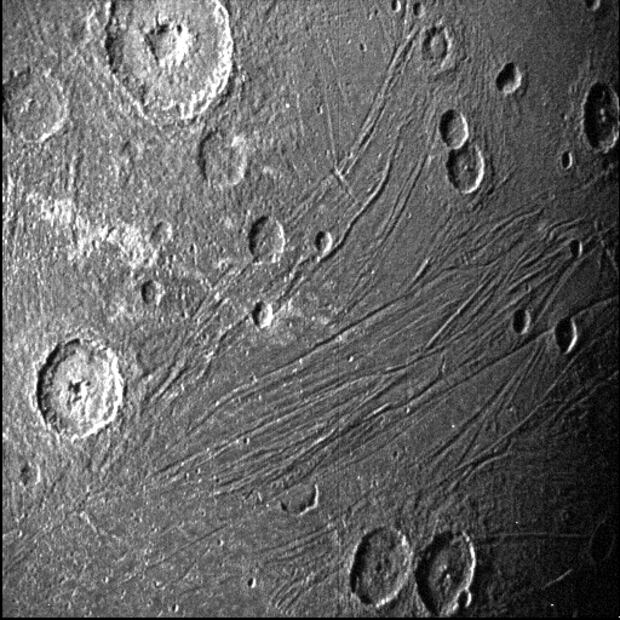 Revelan las primeras fotografías de la luna Gamínedes, de Júpiter
