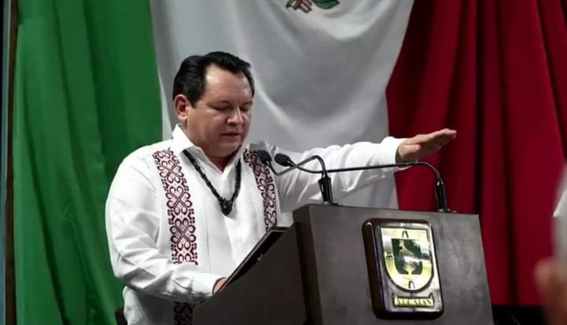 Joaquín Diaz Mena se convirtio en Gobernador de Yucatán esta noche. Foto Especial