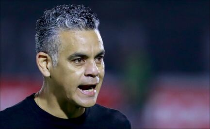 'Pity' Altamirano, sorprendido por el plantel del Querétaro