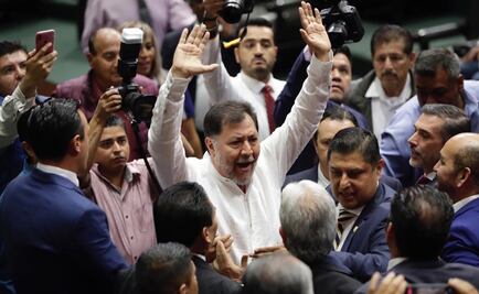 Fernández Noroña y panistas intercambian gritos y señas en San Lázaro