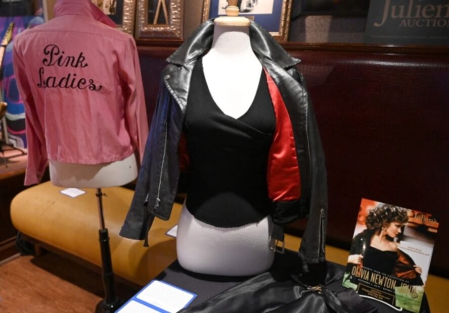 La historia detrás del revelador atuendo de Sandy de "Vaselina"