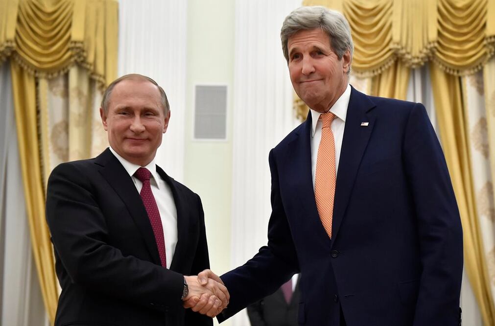 Putin y Kerry hablan de procesos de paz en Siria y Ucrania