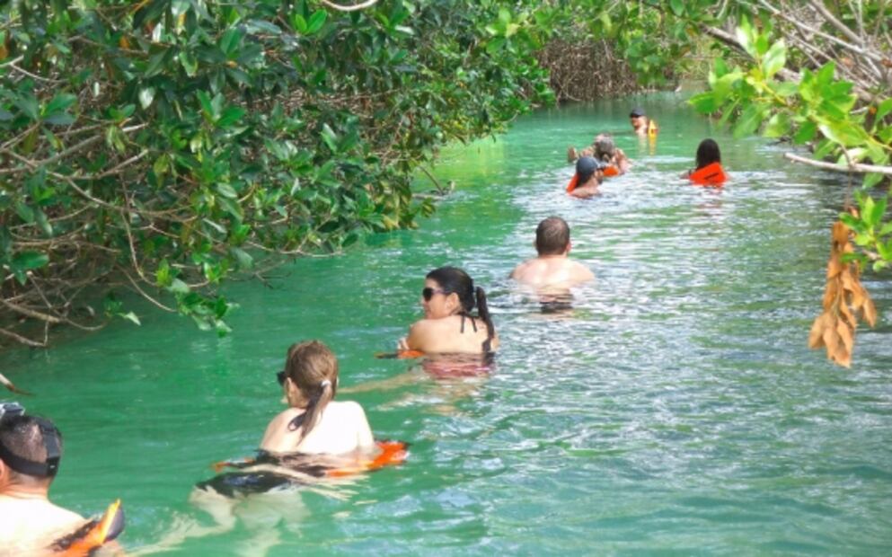 Sian Ka'an: nada en sus canales azul turquesa, cerca de Tulum