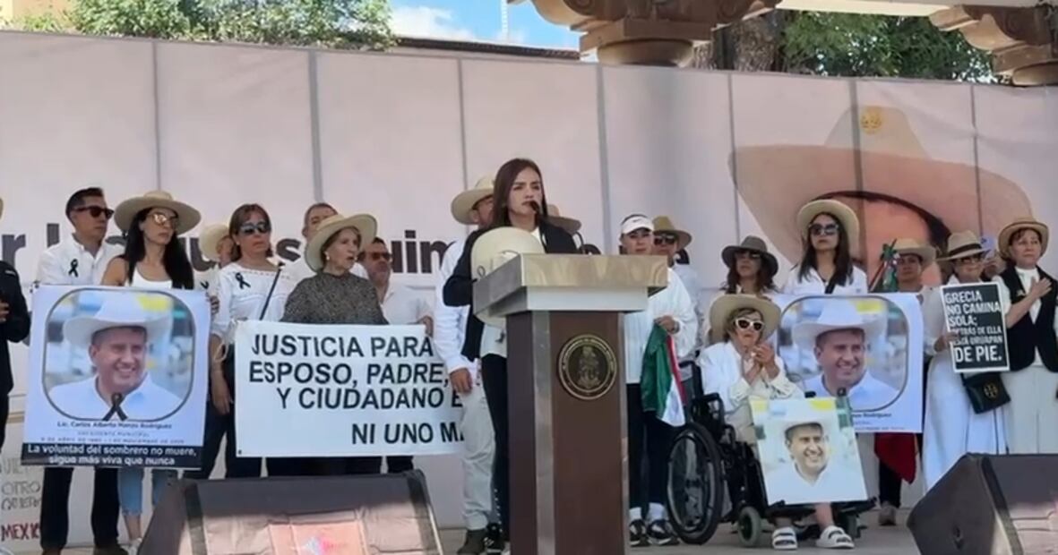 La nueva alcaldesa de Uruapan, Grecia Quiroz, exigió acabar con extorsiones y justicia por la muerte de su esposo, Carlos Manzo. (Foto: Carlos Arrieta/ EL UNIVERSAL)