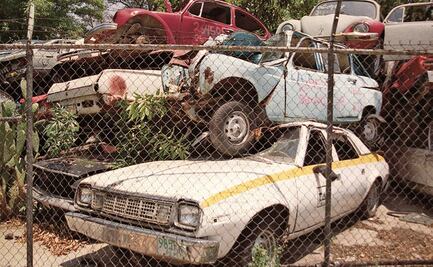 ¡Saca la carcacha! Proponen que capitalinos reciban dinero por chatarrizar sus vehículos