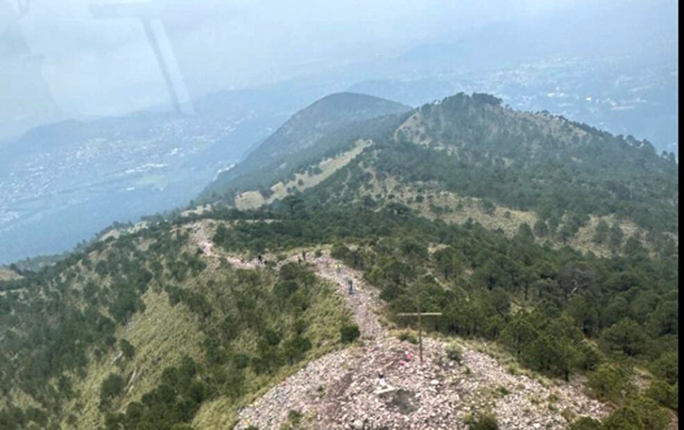 Autoridades capitalinas desplegaron un fuerte operativo en toda la zona boscosa del Ajusco para buscar a Ana Ameli, la joven universitaria de 19 años, quién subió al Pico del Águila en la Ciudad de México. Foto: especial