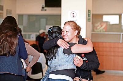 “La grúa le pegó a unas columnas y todo se cayó... ya no supe más”