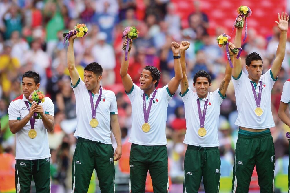 Marco Fabián, Oribe Peralta, Giovani dos Santos, Javier Aquino y Raúl Jiménez fueron medallistas (HÉCTOR VIVAS. JAM MEDIA)