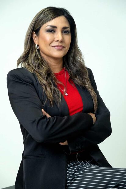 Entrevista con Sandra Romandía a propósito de su libro “Testigos del horror, la verdad que se quiso ocultar en el Rancho Izaguirre”. (18/09/2025). Foto: Juan Boites / EL UNIVERSAL