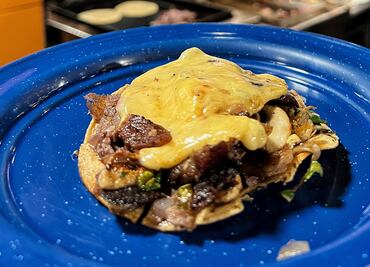 Dos taquerías, un camino: la felicidad