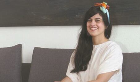 SRE nombra a escritora feminista para Cultura en embajada de España