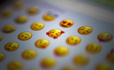 Estos son los 7 emojis que llegan a WhatsApp