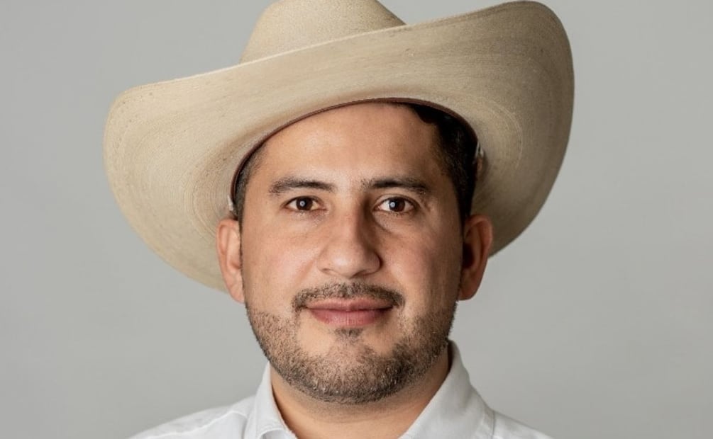 Asesinan a Carlos Manzo, presidente municipal de Uruapan, Michoacán. Foto: Tomadas de @CarlosAlbManzo