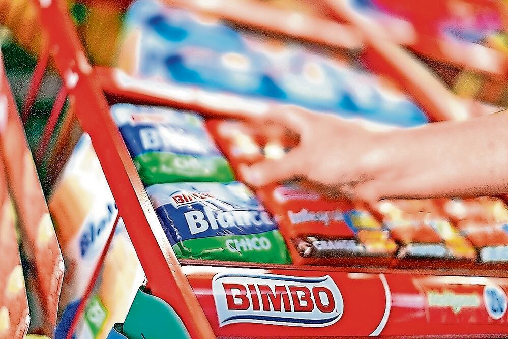 Bimbo añadió que en el tercer trimestre del año sus ganancias se redujeron 11.6%, a 3 mil 695 millones de pesos, mientras que el margen se contrajo 70 puntos base. Foto: Archivo/El Universal