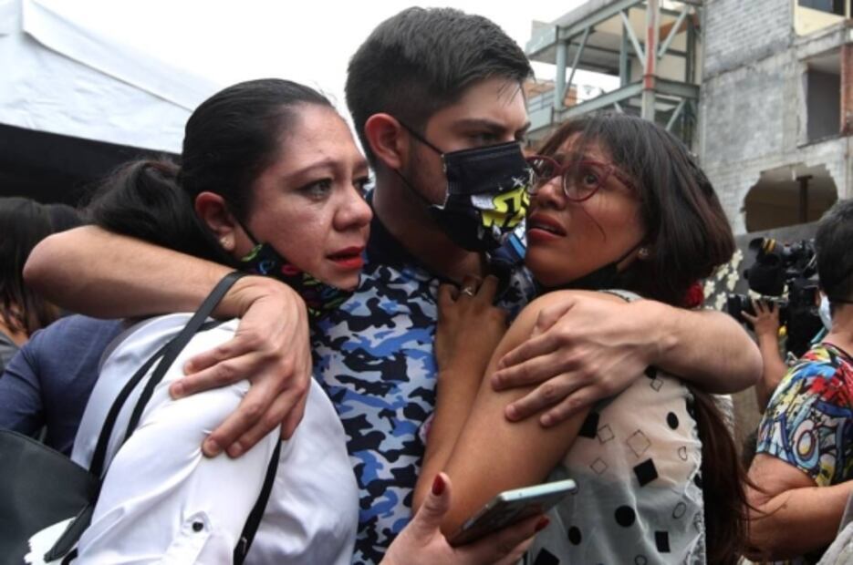 El sismo de 2022 se registró durante la misa en memoria de las víctimas del Colegio Enrique Rébsamen. Foto: Valente Rosas / EL UNIVERSAL