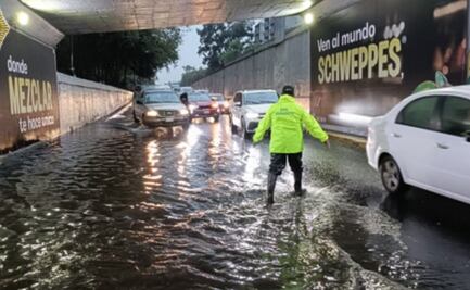 Fuertes lluvias dejan 62 encharcamientos en vialidades principales de CDMX