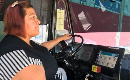 Mujer, madre y microbusera en Estado de México