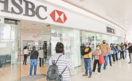 Morosidad y ciberataques, riesgos para bancos: Fitch