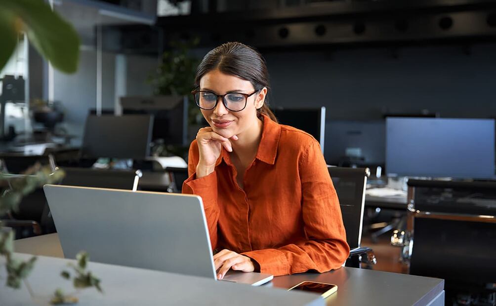 Las nuevas herramientas con IA están revolucionando como se crean las páginas web. Foto: iStock