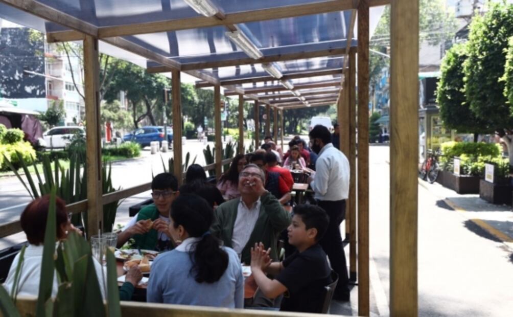 "No me enteré, “estoy desempleado por culpa de Peña Nieto” o “me gustaría ver a Calderón en la cárcel”, las voces en la consulta popular 